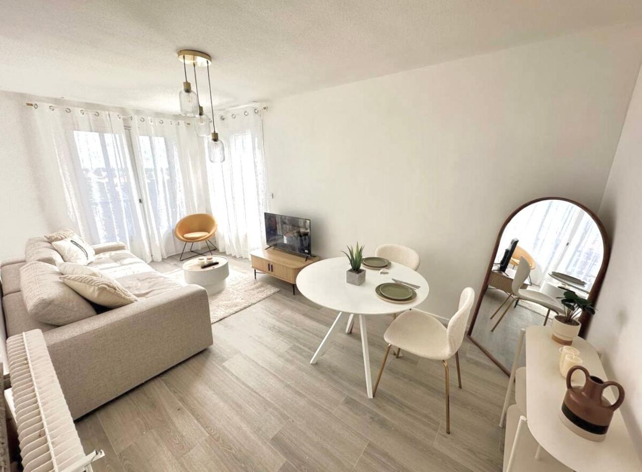 T3 Moulin A Vent Proche Upvd Apartment แปร์ปินญอง ภายนอก รูปภาพ